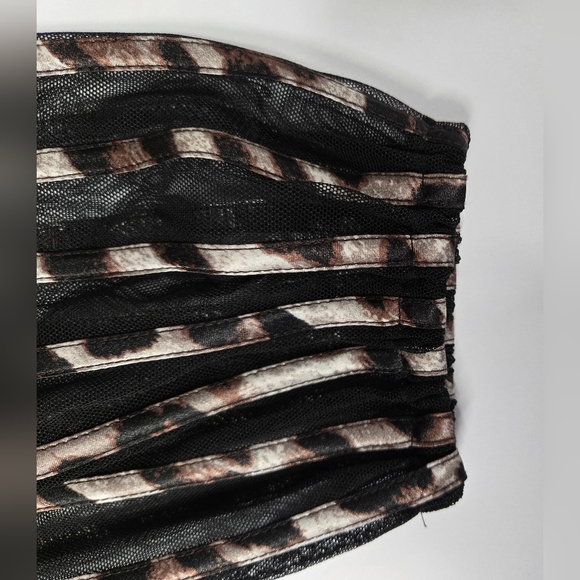 JS Collections 16 Sheer Striped Zipper Down Top Elastic Sleeve Ends Animal Print - Picture 4 of 7